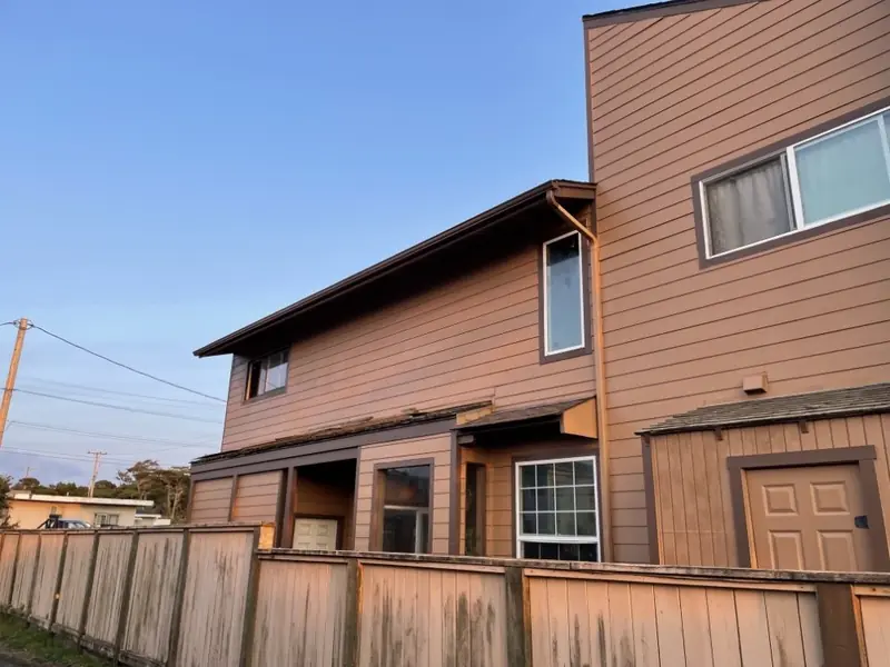 Exterior repaint, chimney and siding detail, Albany OR