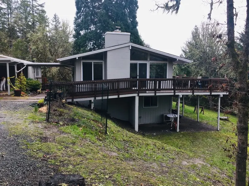 Two-story exterior repaint, Albany OR